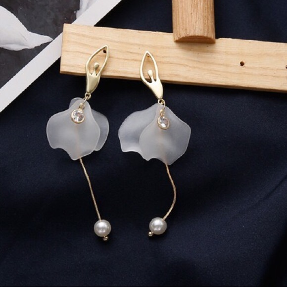 ⭐️Golden Ballet Dancer Earrings—LAST ONE - Picture 7 of 8